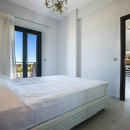 Seirios Luxury סבורונטה